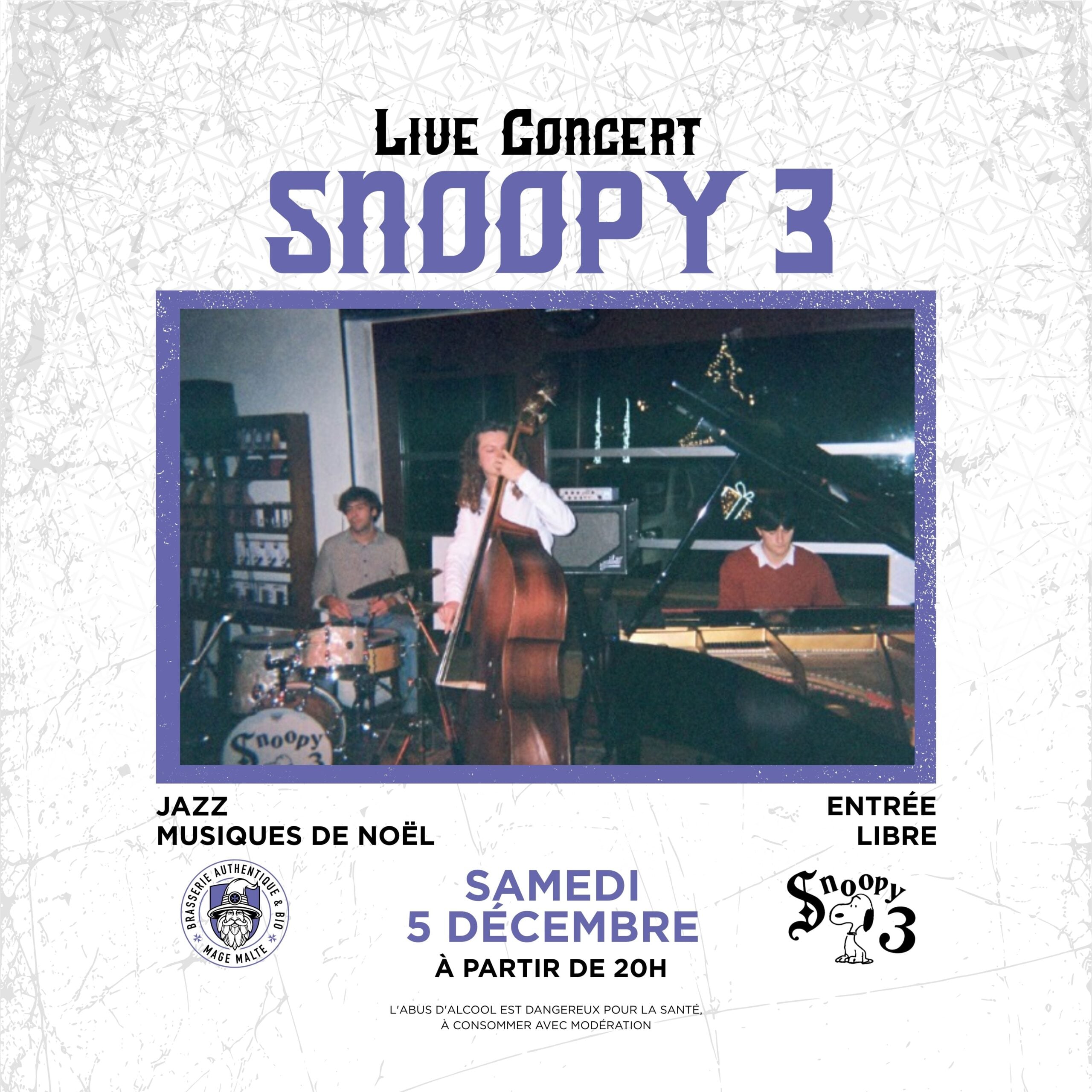 Affiche du concert de Snoopy 3 à la Taproom Mage Malte à Mamers le samedi 5 décembre 2026, avec un trio de jazz composé d’un piano, d’une contrebasse et d’une batterie.
